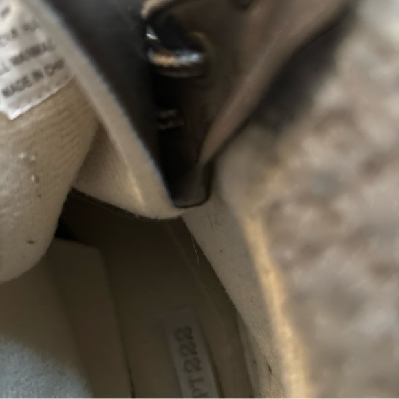 Women’s duck boots, brown and tan just above the ankle size 8 - Picture 7 of 7